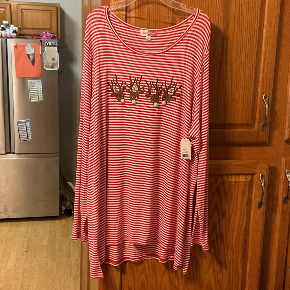 New with tags Merry  wear long sleeve reindeer top size 1X
